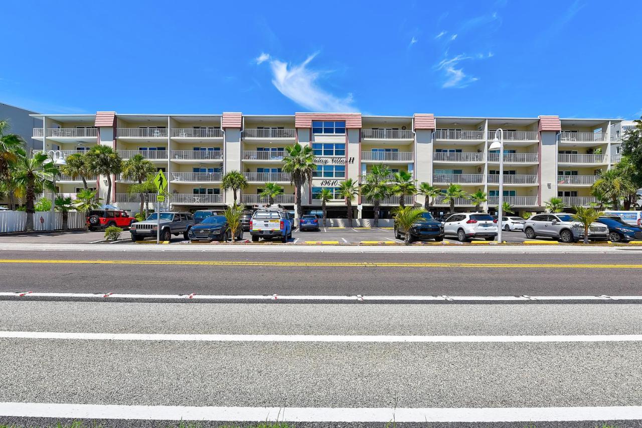 Beach Oasis - No Storm Damage & Guest Ready! Come Enjoy The Heated Pool & Relax At The Beach! Clearwater Beach Esterno foto