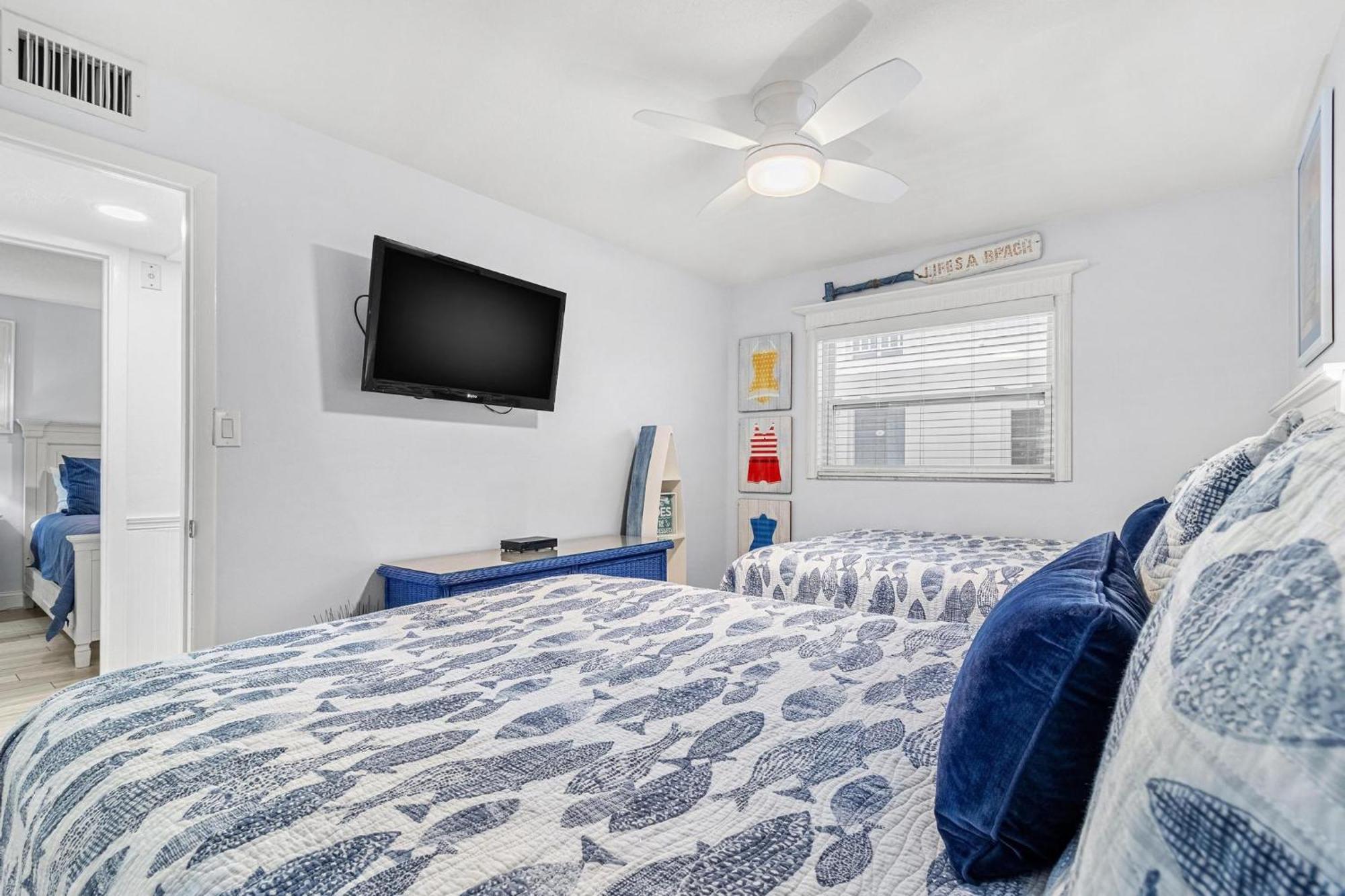 Beach Oasis - No Storm Damage & Guest Ready! Come Enjoy The Heated Pool & Relax At The Beach! Clearwater Beach Esterno foto